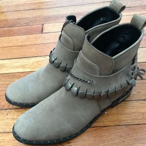 Freda Salvador Star Jodhpur Ankle Booties